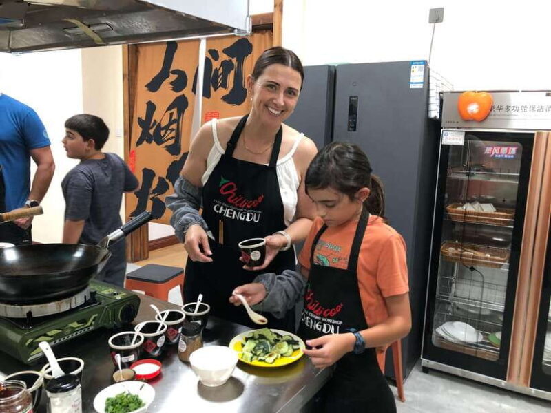 Chengdu: Cooking Class with Fresh Market Half Day Experience - A Detailed Look at the Tour Experience