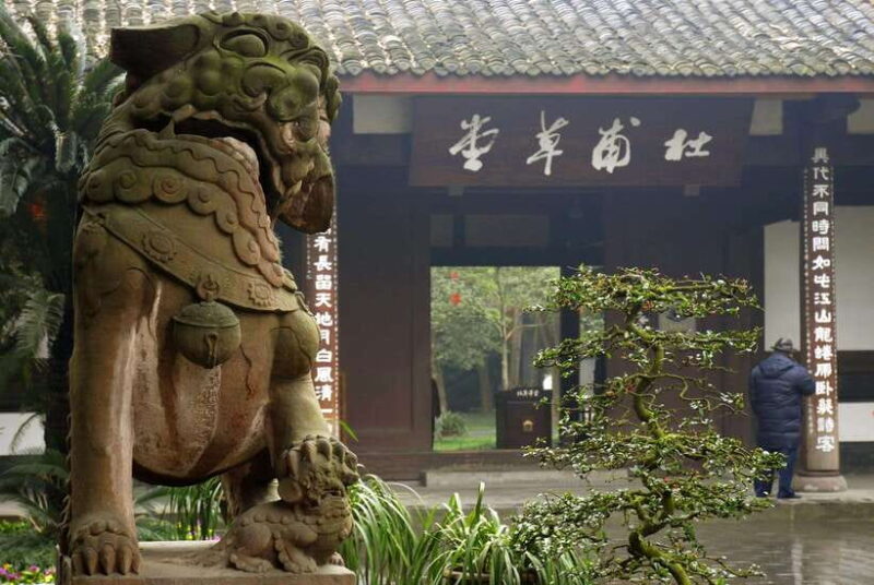 Chengdu: Du Fu Thatched Cottage Museum Ticket for Adult - A Closer Look at the Experience