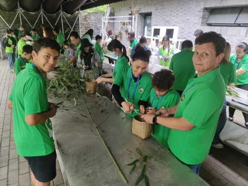 Chengdu: Dujiangyan Panda Volunteer Program with Lunch - Authentic Insights from Visitors