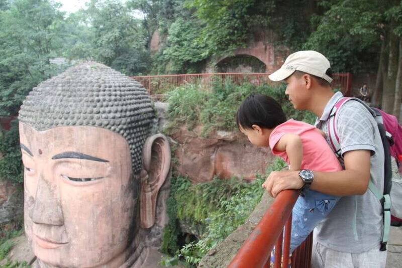 Chengdu: Giant Panda and Leshan Buddha Sall Group Day Tour - Introduction: A Well-Rounded Day Trip in Chengdu