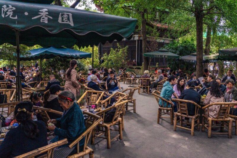Chengdu: Illuminated Night Tour with Sichuan Opera or Hotpot - The Itinerary in Detail