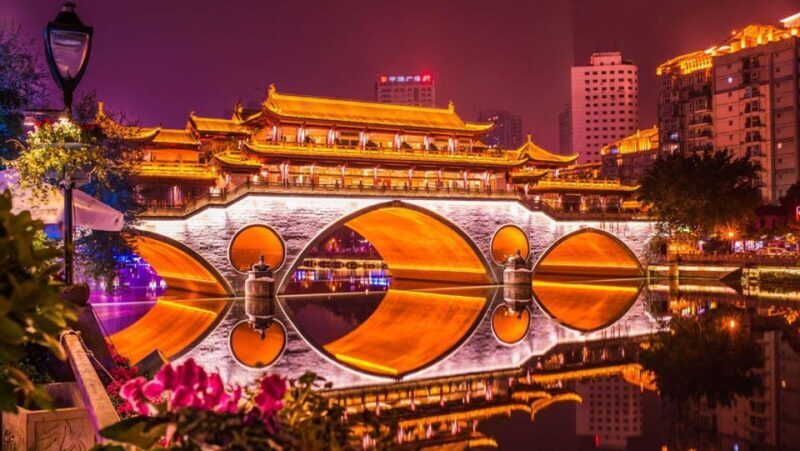 Chengdu: Illuminated Night Tour with Sichuan Opera or Hotpot - Why This Tour Is a Great Choice