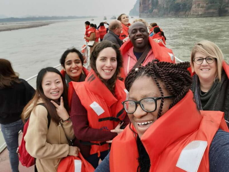 Chengdu: Leshan Buddha and Emeishan Guided 2-Day Trip - Exploring the Tour: What You Can Expect