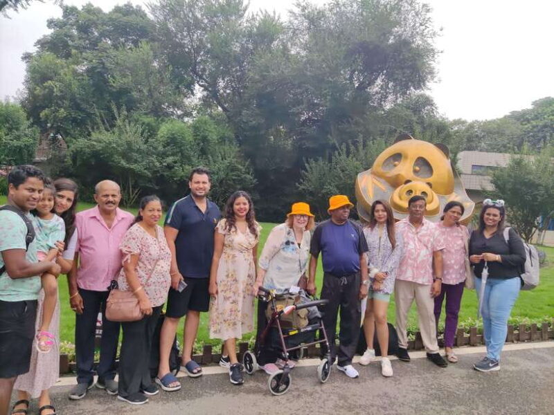 Chengdu: Panda Base, Farmer's Market, and Cooking Class - Discovering Chengdu’s Panda Base