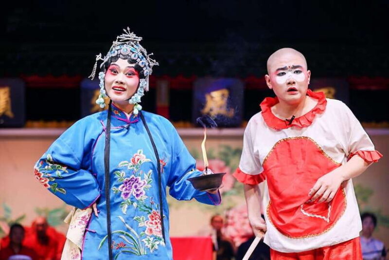 Chengdu: Sichuan Opera Face-Changing and Acrobatics Show - The Practicalities: Booking, Duration, and Value