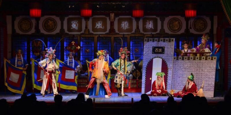 Chengdu: Sichuan Opera Shu Feng Yan Yun Evening Show Ticket - Who Should Book This Tour?