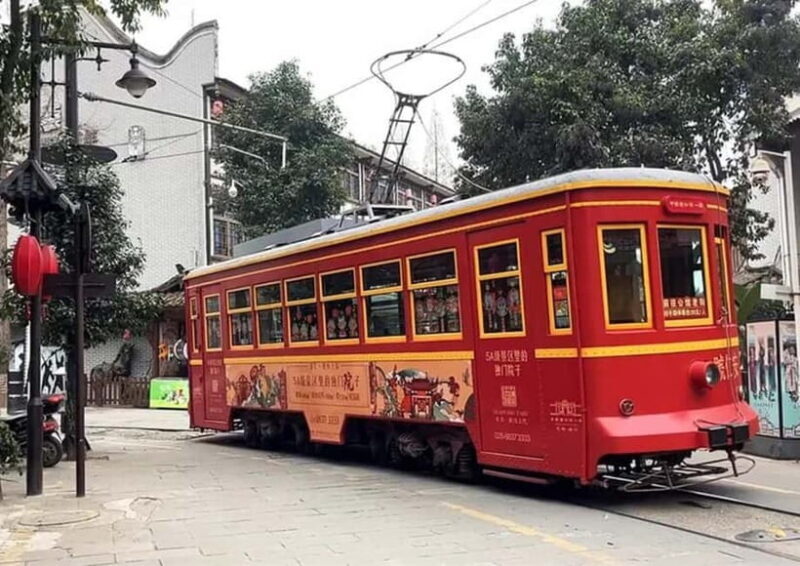 Chengdu : Vintage Tram, DIY Lacquer Fans & Museums - A Closer Look at the Day in Anren