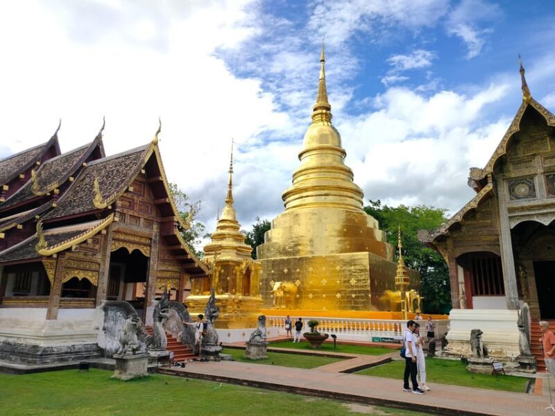 Chiang Mai: Chiang Mai Old City Twilight Walking Tour - Who Will Love This Tour?