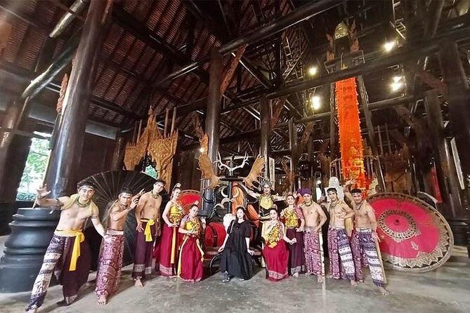 Chiang Mai-Chiang Rai: White Temple-Blue Temple-Lalita Cafe - Who Should Consider This Tour?