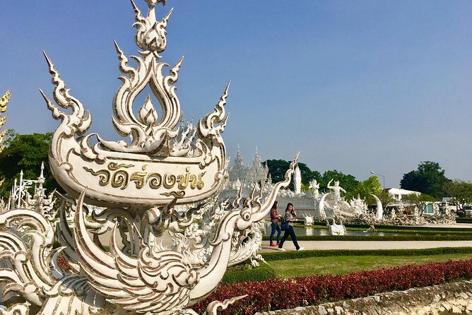 CHIANG MAI-CHIANG RAI: White+Blue Temple+Baan Dam+Golden Triangle - The Itinerary in Detail