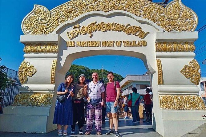 Chiang Mai-Chiang Rai:White+Black+Blue Temple+Golden Triangle+Boat Trip - FAQ