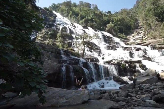 CHIANG MAI: Doi Inthanon-Trekking Pha Dok Seaw-Waterfall-Lunch - The Practical Details