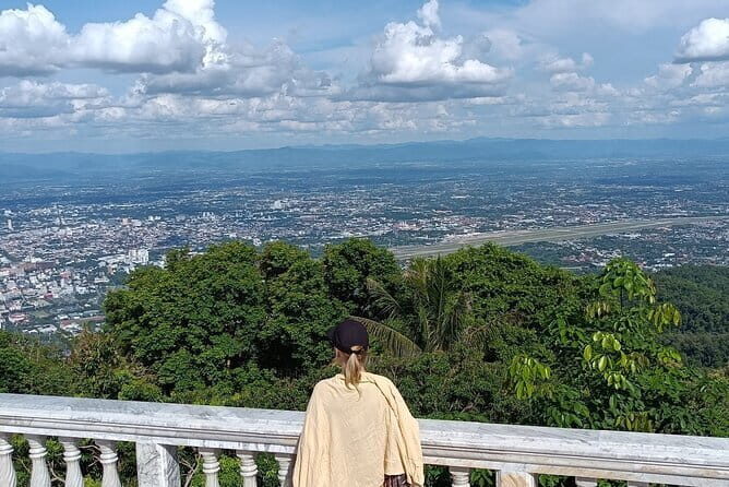Chiang Mai Doi Suthep Temple and Wat Pha Lat Hike - An In-Depth Look at the Experience