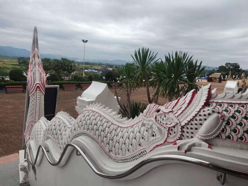 Chiang Mai: Elephants, Sticky Waterfalls, Market and Temple - FAQs