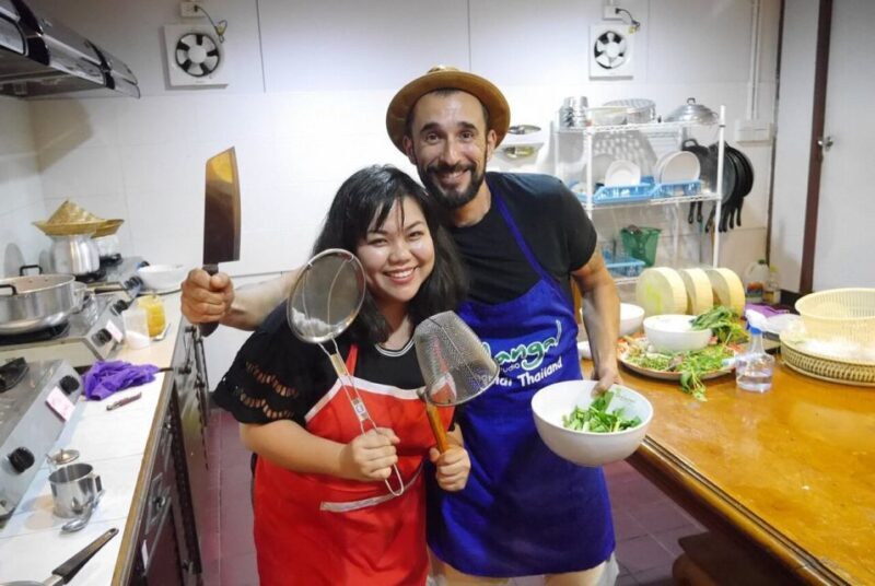 Chiang Mai: Evening Cooking Class and Local Market Visit - Key Points