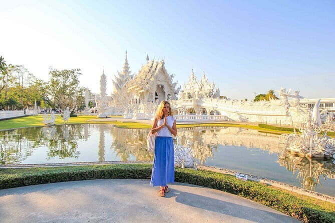 Chiang Mai: Evening Sightseeing and Food Tastings Guided Tour - Market Exploration and River Views
