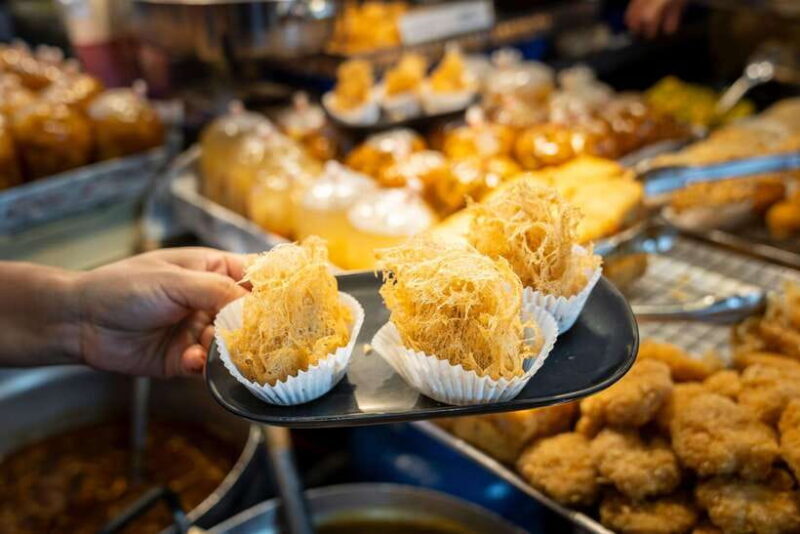 Chiang Mai: Evening Sightseeing and Local Food Guided Tour - Who Will Love This Tour?