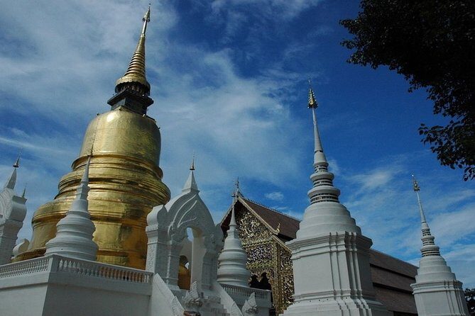 Chiang Mai: Guided City & Temple Discovery with Hotel Pickup - Detailed Itinerary Analysis