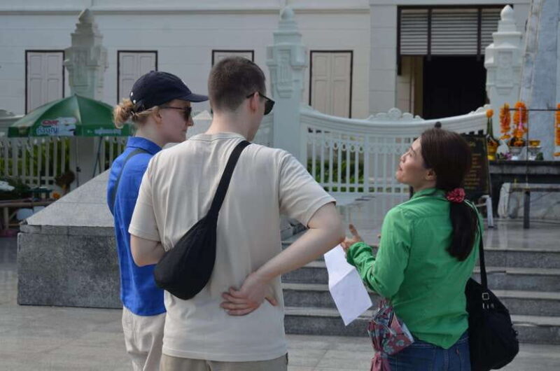 Chiang Mai: Historic Temples and City Guided Walking Tour - A Walk Through Chiang Mai’s Religious and Cultural Heart
