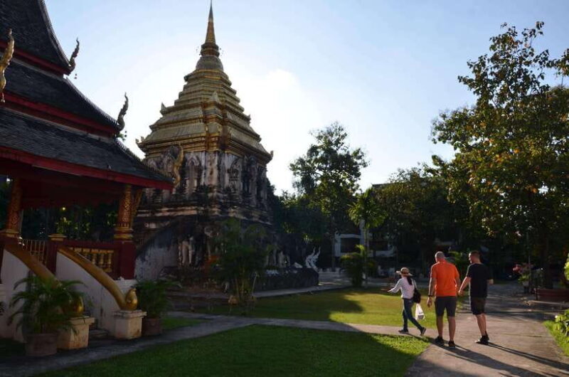 Chiang Mai: Historic Temples and City Guided Walking Tour - Authentic Experience and Real Reviews
