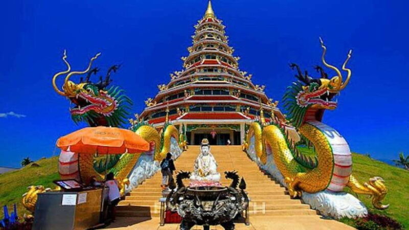 Chiang Mai: Lalita Cafe & White, Blue, Big Buddha Temples - Key Points