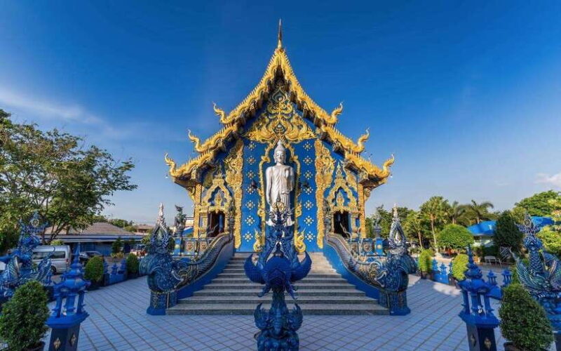 Chiang Mai: Lalita Cafe & White, Blue, Big Buddha Temples - Potential Drawbacks and Tips