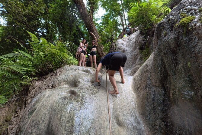 Chiang Mai Old City & Temples 3 hour Twilight Walking Tour - FAQ