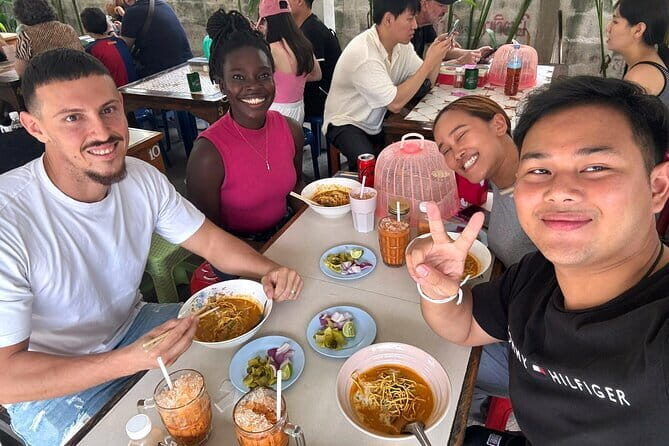 Chiang Mai Private Walking Tasting Tour with Secret Food Tours - A Closer Look at Each Stop