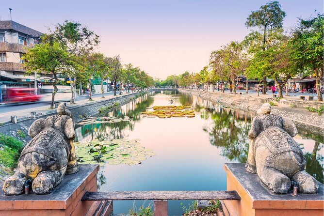 Chiang Mai Scavenger Hunt and Sights Self-Guided Tour - The Experience: Pros and Cons
