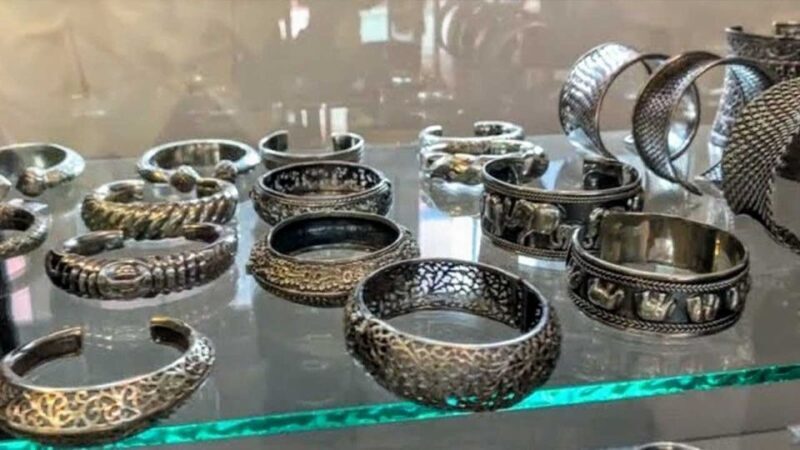 Chiang Mai: Silver Craftwork Temple Tour with Monk Meeting - The Sum Up
