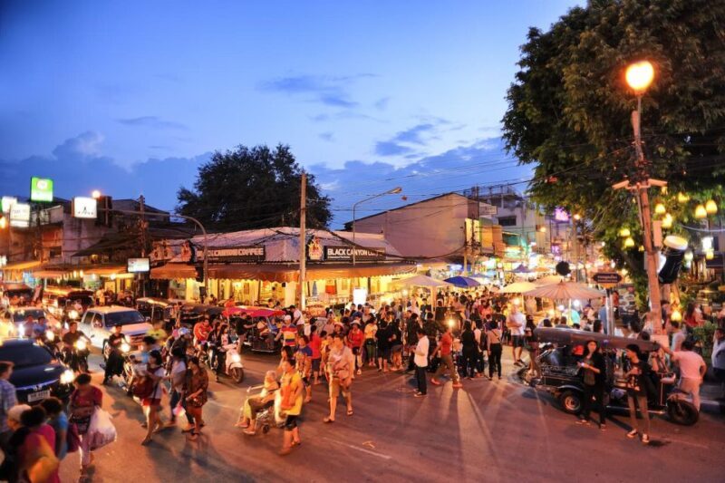 Chiang Mai Street Food Adventure with Locals - Key Points