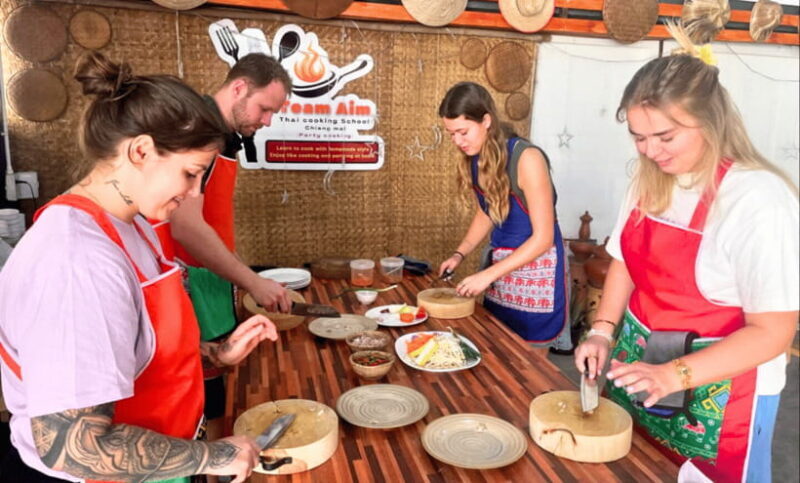 Chiang Mai : Super Fun Thai Cooking Class - The Setting and Atmosphere