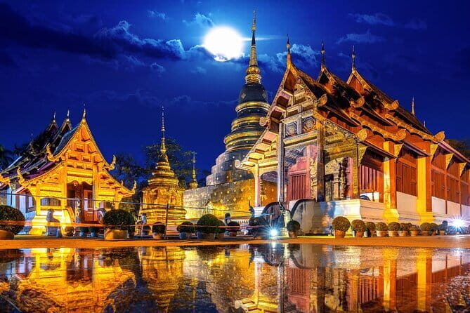 Chiang Mai Temples and Market Tuk Tuk Night Tour - Detailed Itinerary Breakdown