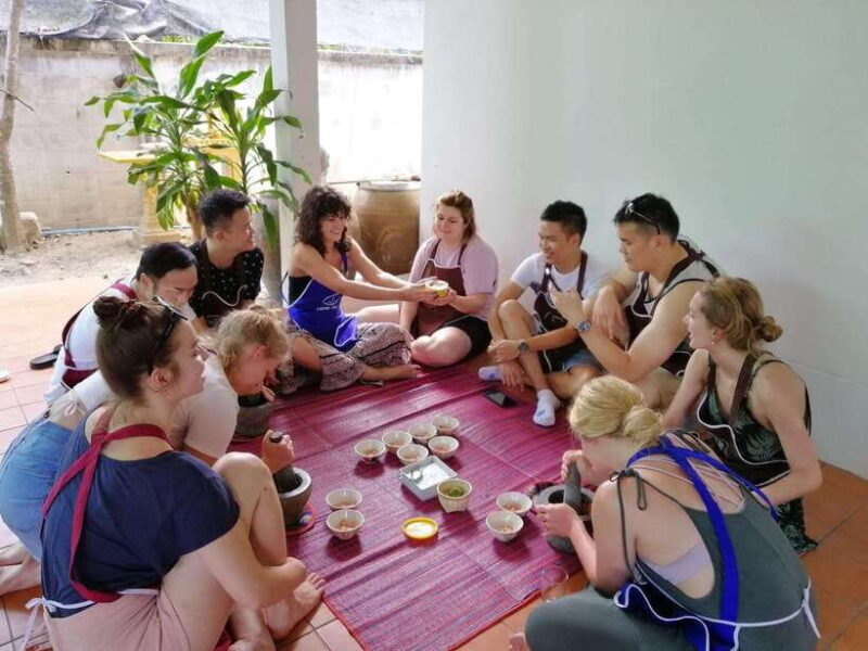 Chiang Mai: Thai Cooking and Market Tour with Lanna Smile - Key Points