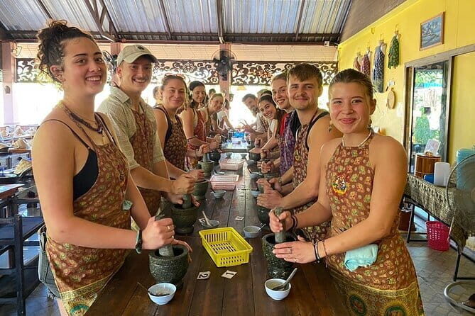 Chiang Mai Thai Cooking Market Tour with Lakeside Pavilions - Authentic Thai Cooking in Chiang Mai: What You Need to Know About the Market & Lakeside Pavilions Tour