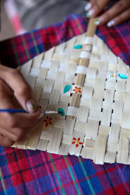 Chiang Mai : Traditional Lanna Bamboo Fan Weaving - What is the Traditional Lanna Bamboo Fan Weaving Experience?