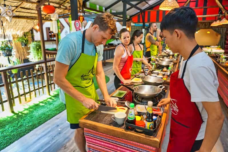 Chiang Mai: Traditional Thai-Akha Cooking Class& Market Tour - The Sum Up