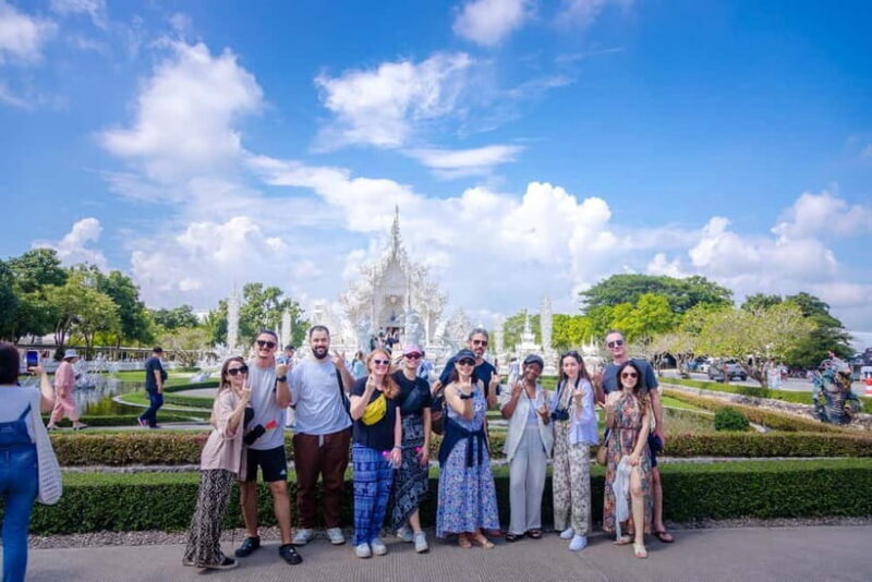 Chiang Mai: White, Black & Blue Temples Day Tour with Lunch - Key Points