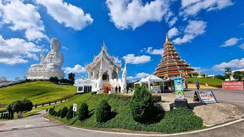 Chiang Mai: White, Blue & Big Buddha Temples in Chiang Rai - An In-Depth Look at the Temples and Experience