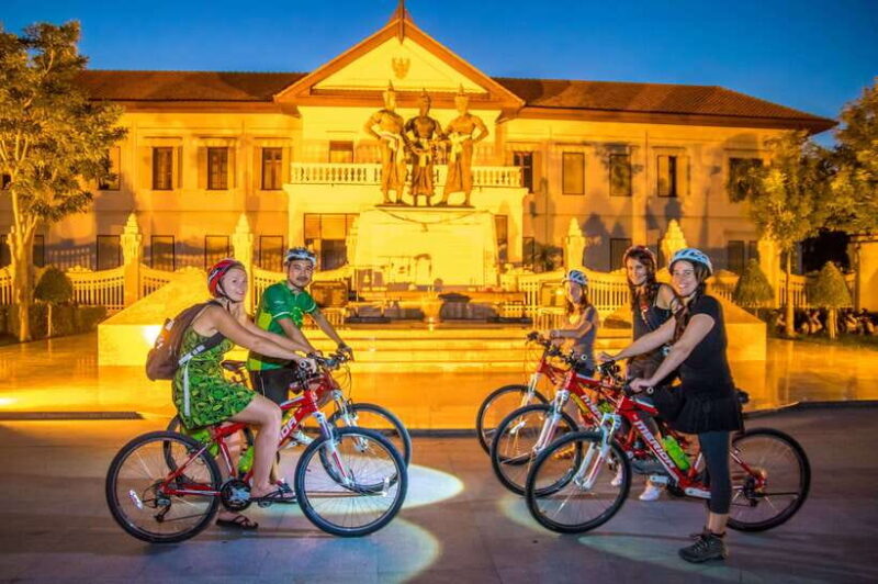 Chiang Mais Highlights: Sightseeing Night Bike Tour - The Best Fit for Travelers