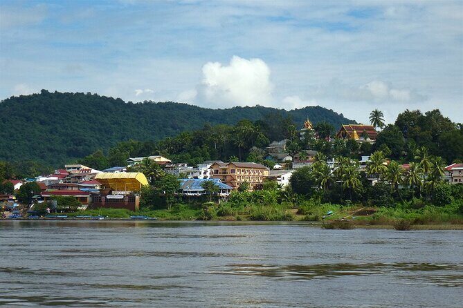 Chiang Rai: 2 Days 1 Night Slow Boat Transfer to Luang Prabang - What Travelers Say