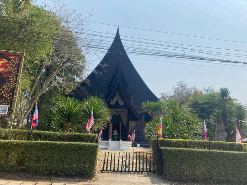 Chiang Rai: City Highlights One-Day Tour with Thai Lunch - The Black and Cultural Heritage: House of Opium and Golden Triangle