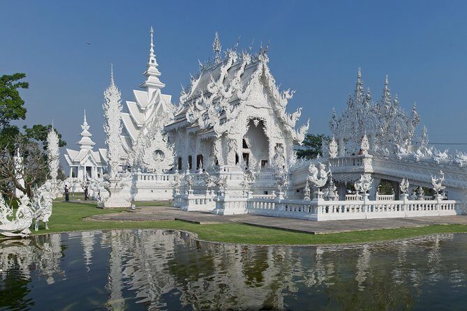 Chiang Rai Day Tour from Chiang Mai + The Long Neck Hill Tribe With Boat - Transportation and Group Size
