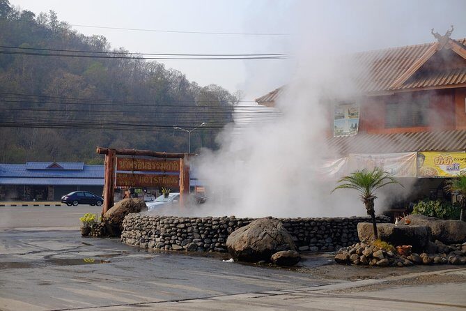 Chiang Rai Day Trip from Chiang Mai City with Golden Triangle - Visiting the House of Opium