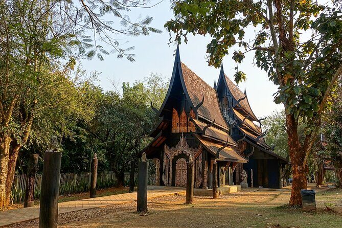 Chiang Rai Famed Temples and Golden Triangle Tour from Chiang Mai - FAQ