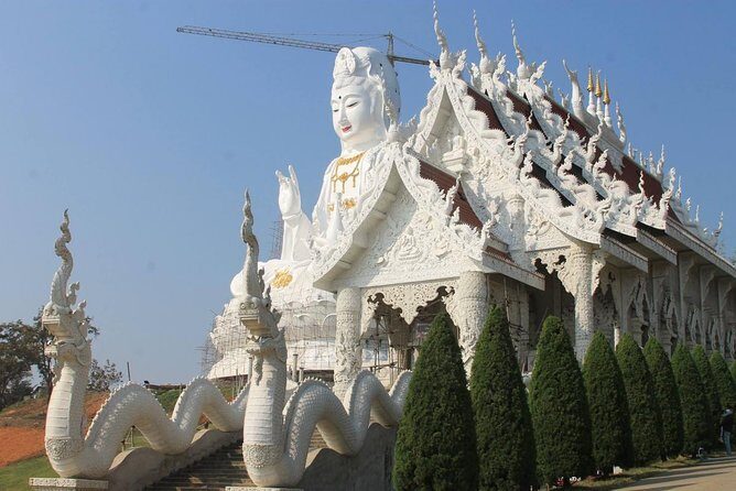 Chiang Rai food & night market walking tour with local host - Key Points