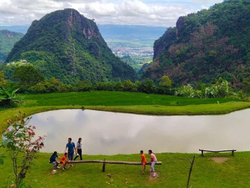Chiang Rai: Northern Thailand Tour with Golden Triangle - Mae Sai and the Glass Skywalk