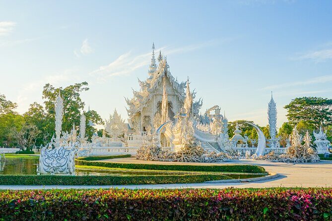 Chiang Rai White Blue and Black Temples Day Tour from Chiang Mai - Key Points