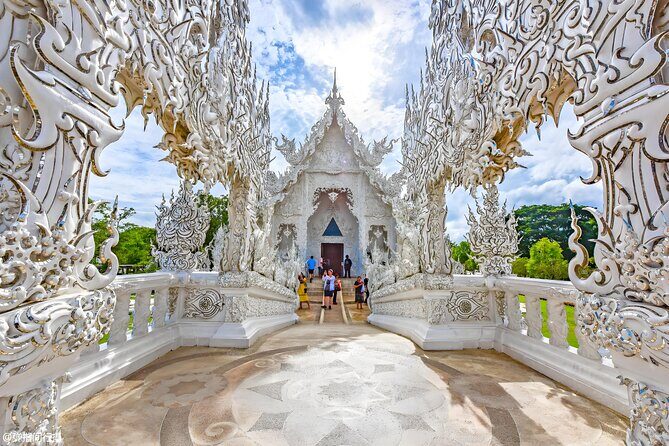 Chiang Rai White Blue and Black Temples Day Tour from Chiang Mai - FAQ