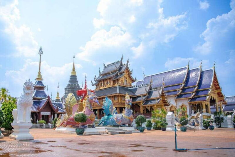 Chiangma: Wat ban den, Blue Temple & Sticky Waterfall. - What Makes this Tour Stand Out?